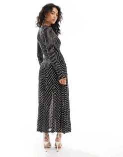 Forever New Textured Spliced Maxi Dress In Black Dot For Women Black Geo Spot -Layered Dress 206930394 4