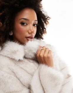 Forever New Oversized Faux Fur Coat In Cream For Women -Layered Dress 207051962 3