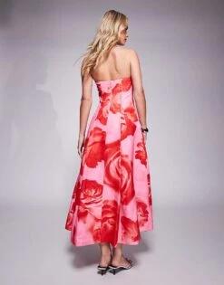 Forever New Petite Structured Maxi Dress With Pockets In Bright Pink Floral For Women Bright Pink Rose -Layered Dress 207821829 4